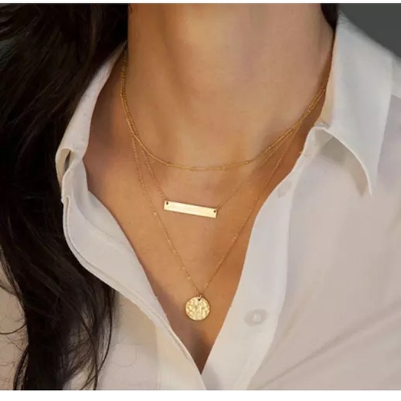 Jewelry - 🌺 2/$16 or 3/$20 Layer Bar Necklace